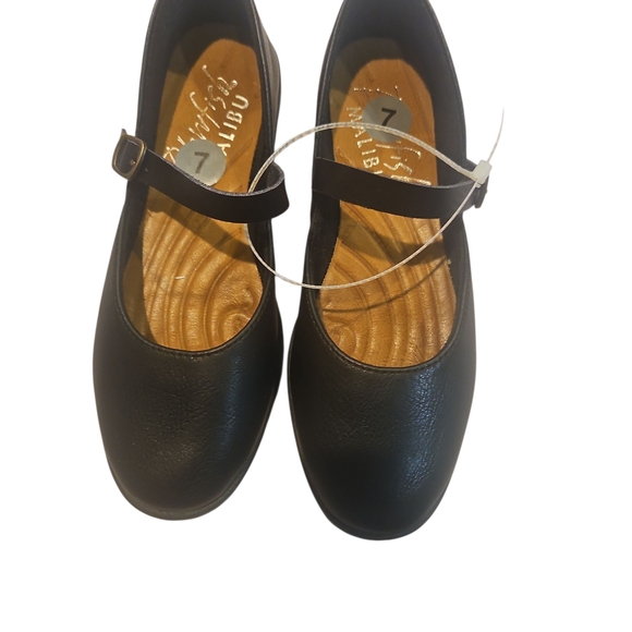 Bowfish MALIBU Empower Mary Jane Woman Ballet Flat Size 7 - Picture 4 of 9